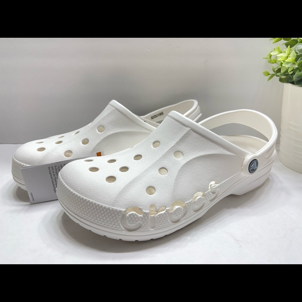 NEW Crocs Baya Unisex Clogs White 7-11